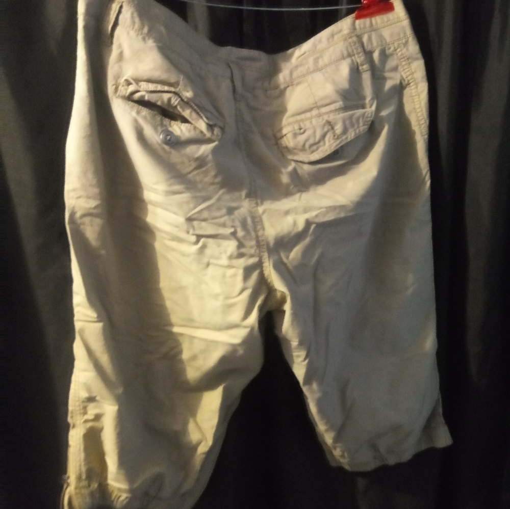 Cargo capri